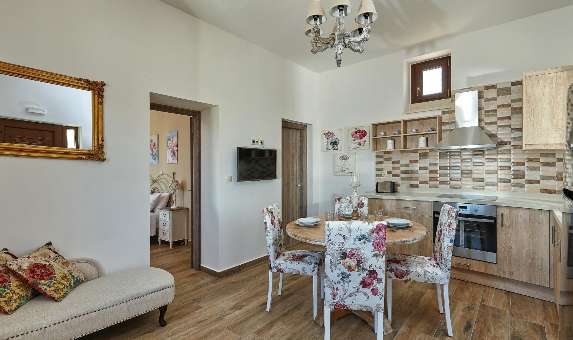 Orelia Cretan Deluxe Apartments Kamilari Exterior photo