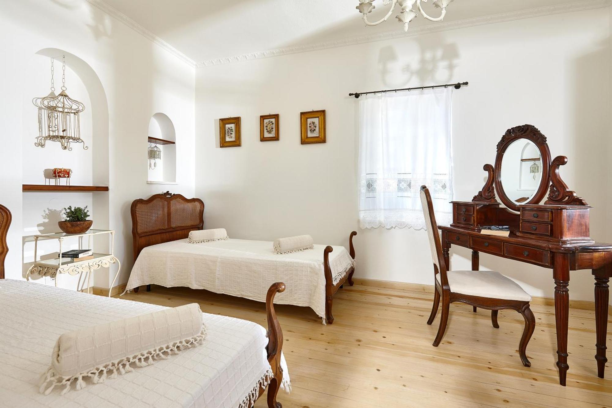 Orelia Cretan Deluxe Apartments Kamilari Exterior photo