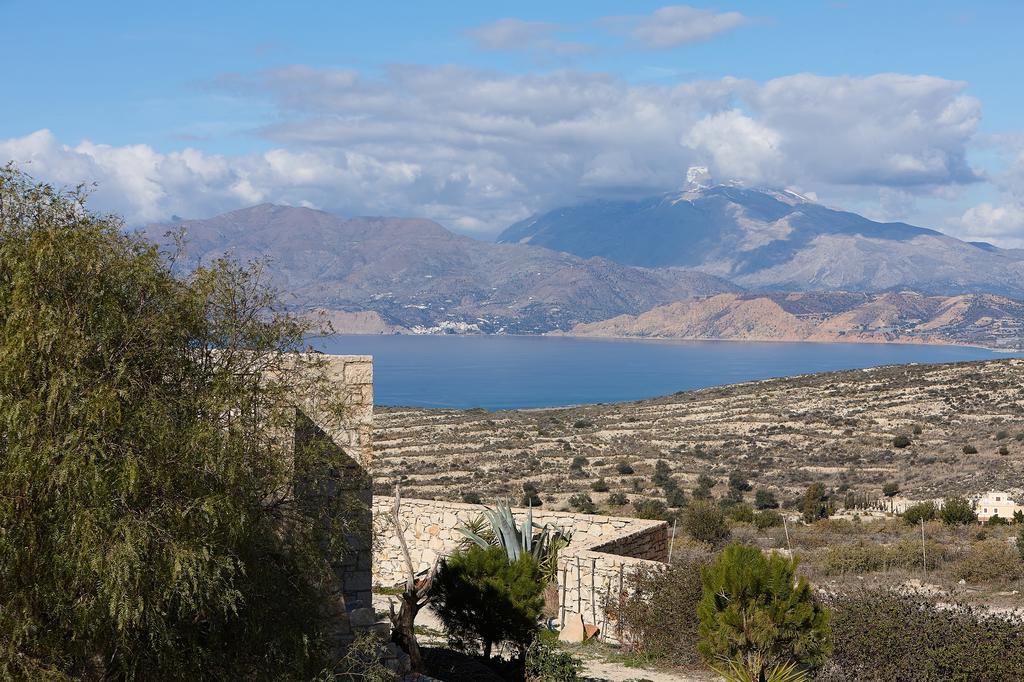 Orelia Cretan Deluxe Apartments Kamilari Exterior photo